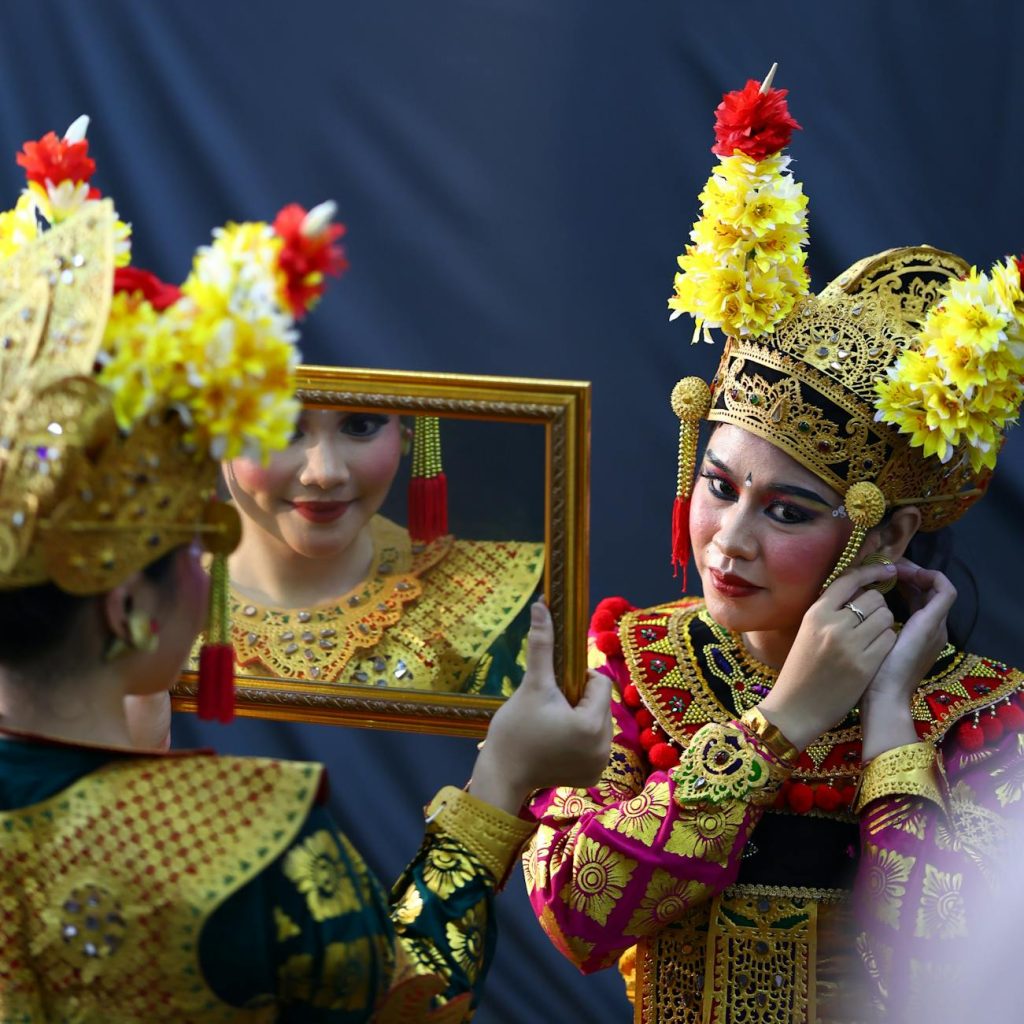 Balinese Dancer: At the Backstage